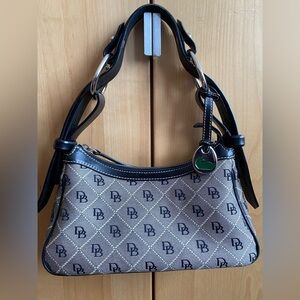 Dooney & Bourke handbag black and tan